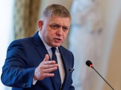 Bez przyjaźni w sprawie „Przyjaźni". Robert Fico: Mamy prawo do tej ropy