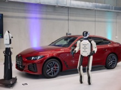 BMW zatrudnia humanoidalne roboty. Maszyny AEON wyręczą ludzi w Lipsku