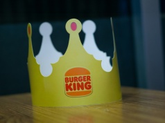 Burger King wprowadza AI do słuchawek pracowników. Ma 