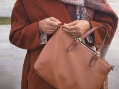 Bambi Bag to grzeczna alternatywa dla panterki. Jedna torebka i cała stylizacja wygląda drożej