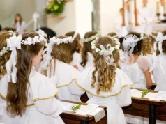 Ile dać w kopertę na komunię w 2026 roku