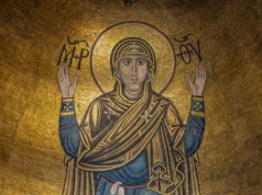 Mozaika Matki Bożej „Oranta” w Kijowie – wizerunek niosący nadzieję w czasie wojny 