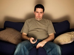 Wieczne chemikalia przyspieszają starzenie się organizmu, szczególnie mężczyzn w średnim wieku