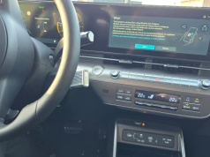 Oszczędna hybryda i „akuratny” bagażnik 466 l przemawiają do rozsądku. Przy cenie 129 tys. zł naprawdę można go rozważyć