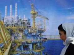 Atak Izraela i USA na Iran. Tak wojna może przełożyć się na rynek ropy