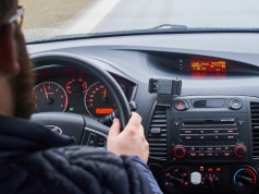 Jakie dokumenty trzeba ze sobą wozić w samochodzie w 2026 roku?