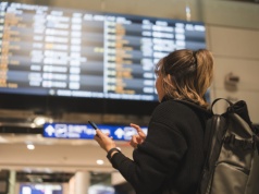 Atak na Iran. Masz lot w najbliższym czasie? Podpowiadamy, co robić!