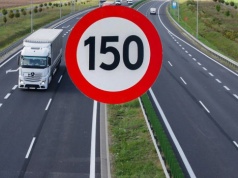 Podniosą prędkość na polskich autostradach do 150 km/h? Minister wyjaśnia