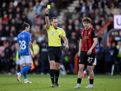 Sędzia głównym aktorem meczu w Premier League