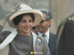 Nazywali ją "irańską Jacqueline Kennedy". Od dekad żyje na wygnaniu