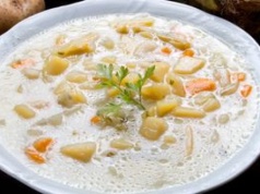 Nasze babcie robiły tę zupę praktycznie z niczego. Tańszego przepisu nie znajdziesz