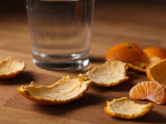 Zamiast do kosza, wrzuć do słoika i zalej octem. Po tygodniu zobaczysz efekt wow