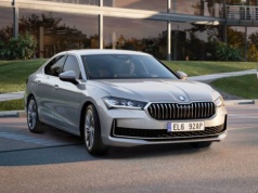 Skoda uzupełnia gamę Superba o nową wersję napędową. To najmocniejsze auto spalinowe tej marki