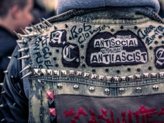 Protest przeciw dżungli w Łodzi. Właśnie przybrał absurdalną formę