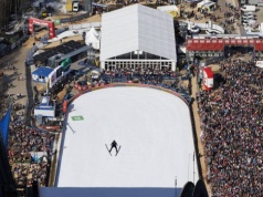 Niedzielny konkurs w Bad Mitterndorf. Piątka Polaków wystartuje w kwalifikacjach