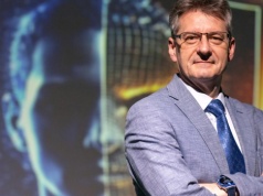 WAT buduje most do biznesu. Badania naukowców trafią na rynek