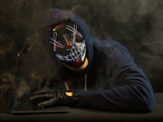 Oszuści używają twojego numeru telefonu do prania pieniędzy. Bo masz BLIKA, prawda?