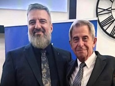 Medal Misji Jana Karskiego dla rodziny Zollów. Towarzystwo uhonorowało profesorów związanych z UJ i WSPiA