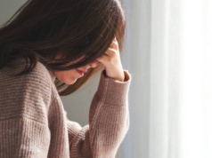 W tym wieku jesteśmy najbardziej nieszczęśliwi. Padła konkretna liczba