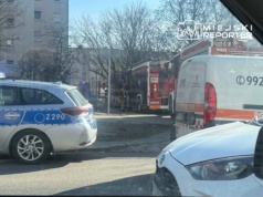 Pożar na korytarzu w bloku. Ewakuowano około 100 mieszkańców