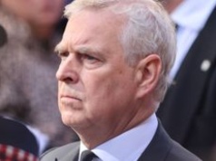 Były książę Andrzej w dwuznacznej sytuacji z mężczyzną. Przyłapała go żona