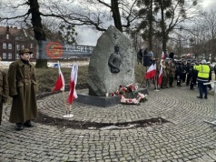 Narodowy Dzień Pamięci „Żołnierzy Wyklętych” na Pomorzu. Reporter rozmawiał z uczestnikami uroczystości