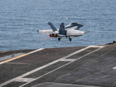 Donald Trump: 9 irańskich okrętów i kwatera główna marynarki zniszczone. Iran uderzył w bazę morską ZEA