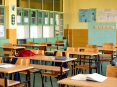 Spór RIO z ministerstwem o wynagrodzenia nauczycieli. Zamiast wyjaśnień gminy mają problem