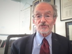 Były ambasador USA w Polsce wyznał, co myśli o SAFE. Wskazał "sztuczną barierę"