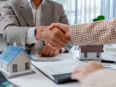 Sławomir Wikariak: Pośrednik bierze od wszystkich