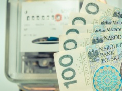 Dopłaty dla seniorów do prądu i gazu. ZUS daje co miesiąc 336 zł. Jakie warunki trzeba spełnić?