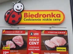 Freud w koszyku z zakupami. Kontrowersje wokół kolekcji „Wielcy humaniści” w Biedronce