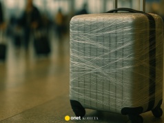 Ekspert od bezpieczeństwa ujawnia, dlaczego nigdy nie należy owijać bagażu w folię podczas podróży