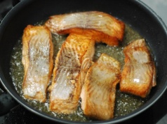 Lepiej nie jedz tych ryb często. Narobisz więcej szkód, niż pożytku