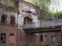 Fundacja Forteczne Dziedzictwo zawiadamia prokuraturę ws. dewastacji Fortu XI