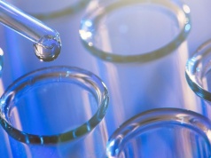 Nowoczesne chemiczne dodatki o szerokim zastosowaniu – gdzie i dlaczego się je wykorzystuje?