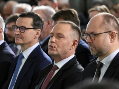 Przydacz o parasolu nuklearnym Francji: Prezydent nie był informowany