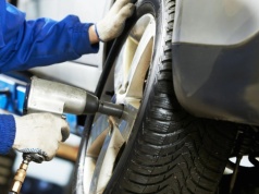 Wymiana opon na letnie. Te liczby dają do myślenia