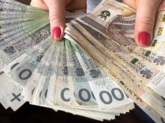 Top 5 dotacji w marcu. Miliony czekają na chętnych. Kto ma szanse na granty?