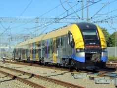 KMł poślą pięć składów Pesa Acantus II na przegląd P5