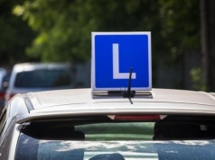 Od teraz 17-latkowie mogą zdawać na prawo jazdy