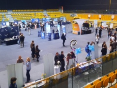 Trwa Gdyńska Giełda Uczniowska. Tysiące ósmoklasistów wciąż zastanawiają się nad wyborem szkoły