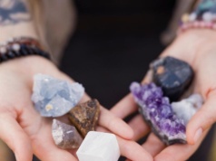 Jaki jest twój kamień mocy? Odpowiedz na 8 pytań i odkryj, który kryształ rezonuje z twoją energią