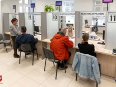 Piła: Nowy Wydział Komunikacji już działa. Dziś przyjął pierwszych petentów