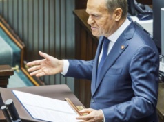 Rząd szykuje samoloty na Bliski Wschód. Premier Tusk: 