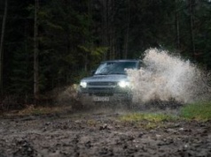 Land Rover pracuje nad małym Defenderem. Ma być konkurentem dla Mercedesa