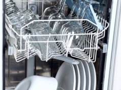 Dodałam dwie łyżki do zmywarki. Szkło przestało mieć smugi