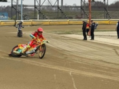 Żużel. Kolejny dzień treningów w Chorwacji i Słowenii. Kapitan ROW-u udał się do Francji