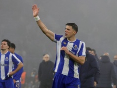 Bednarek kontuzjowany, trener FC Porto atakuje. 