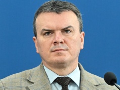 Mariusz Krystian na premiera!